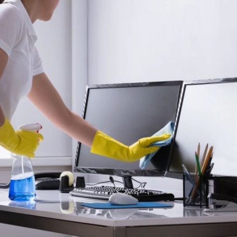 Office cleaners services