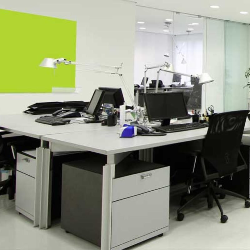 Office cleaners services