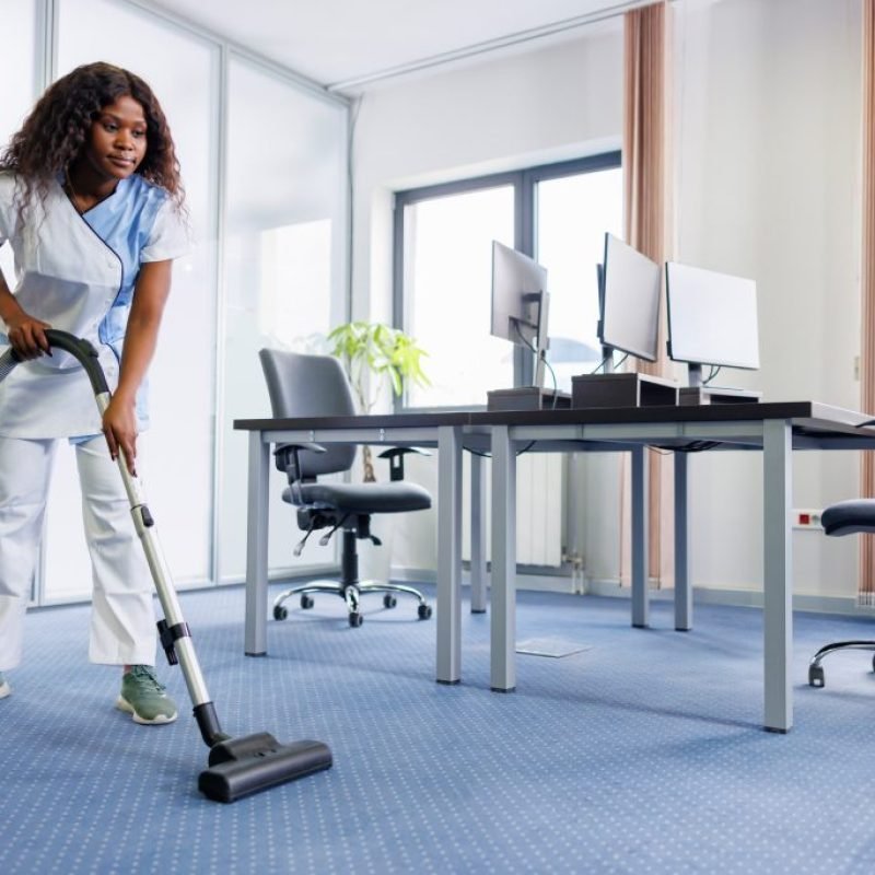 Office cleaners services